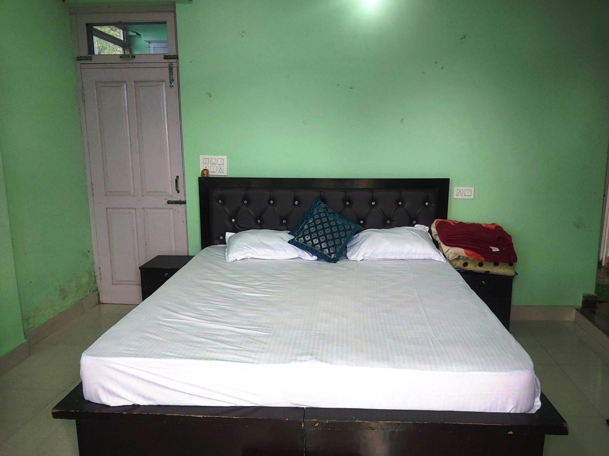 Mohinder & Mohindra Home Stay Bir  Exterior photo